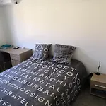 spacieux, top lit, hôte réactif, proche montagne mer, lumineux, bien équipé, agréable, chambre, micro maison et maison, bien regarder