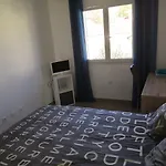 spacieux, top lit, hôte réactif, proche montagne mer, lumineux, bien équipé, agréable, chambre, micro maison et maison, bien regarder