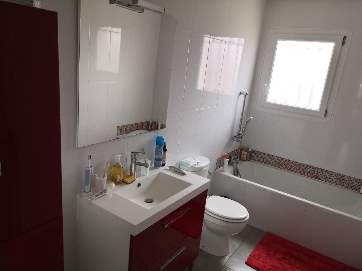 Spacieux, Lit, Hôte Réactif, Proche Montagne Mer, Lumineux, Bien équipé, Agréable, Chambre, Micro Maison Et Maison, Bien Regarder *